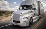 Первый полуавтономный грузовик появился на дорогах нескольких Штатов