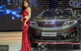 Kia представила обновленный Sorento Kia Sorento 2017